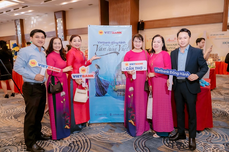 Vietbank cam kết đồng h&agrave;nh c&ugrave;ng doanh nghiệp
