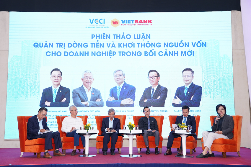 Phi&ecirc;n thảo luận Quản trị d&ograve;ng tiền v&agrave; khơi th&ocirc;ng nguồn vốn cho doanh nghiệp