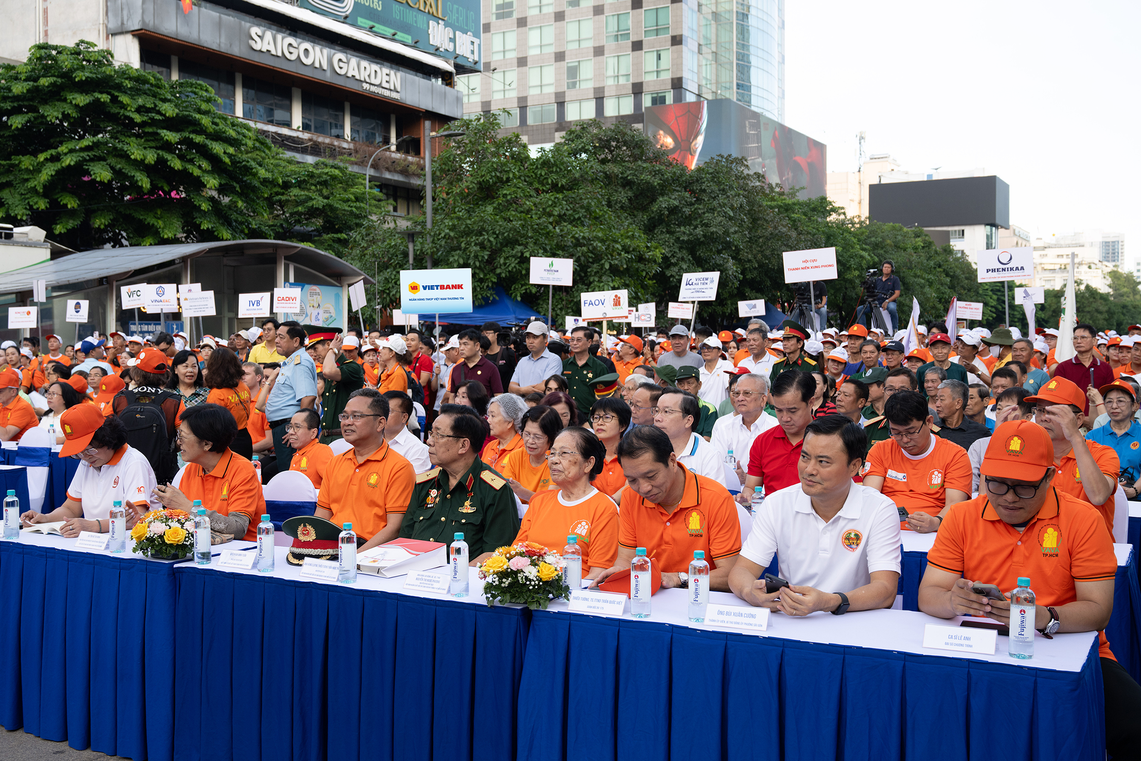 Toàn cảnh lễ khai mạc Chương trình Đi bộ Vì nạn nhân chất độc da cam dioxin năm 2026